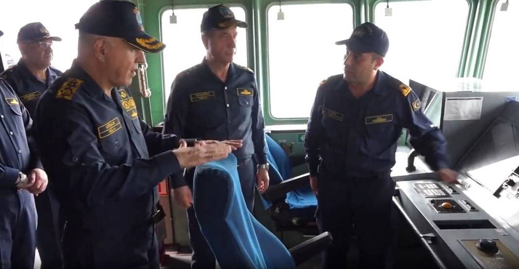 Genelkurmay Başkanı Gürak, deniz kuvvetleri unsurlarını denetledi - Resim: 8